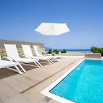 Willa Beach Villas *